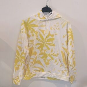 Never Worn Soft Stylish “t’inked” Brand Hoodie (ultra-soft fuzzy interior)